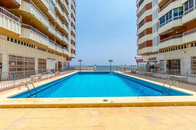 Apartamento de 3 habitaciones en Playa del Acequión, Torrevieja en venta con piscina - 269.000 € (Ref: 9791316)