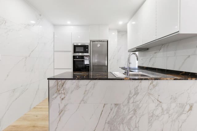 3 soveværelse Lejlighed til salg i Centro - Muelle Pesquero, Torrevieja - € 330.000 (Ref: 9791318)