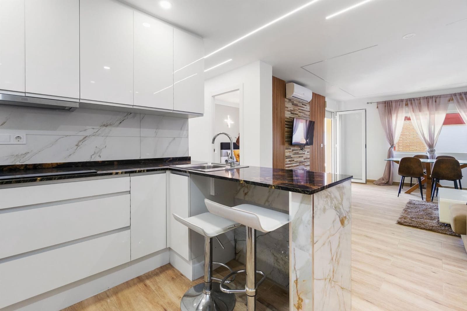 3 soveværelse Lejlighed til salg i Torrevieja - € 330.000 (Ref: 9791318)