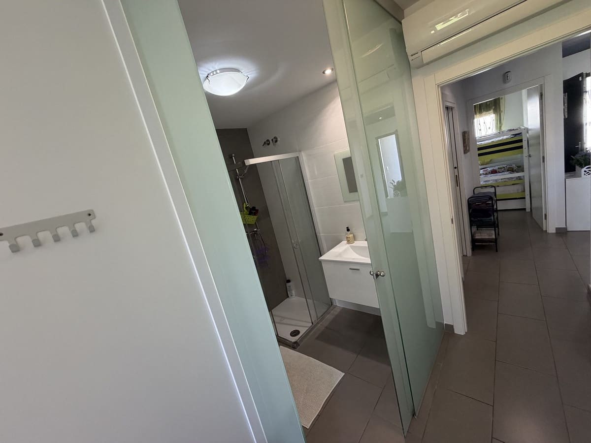 2 sypialnia Apartament na sprzedaż w Miasto Alicante / Alacant z basenem garażem - 269 000 € (Ref: 9791320)