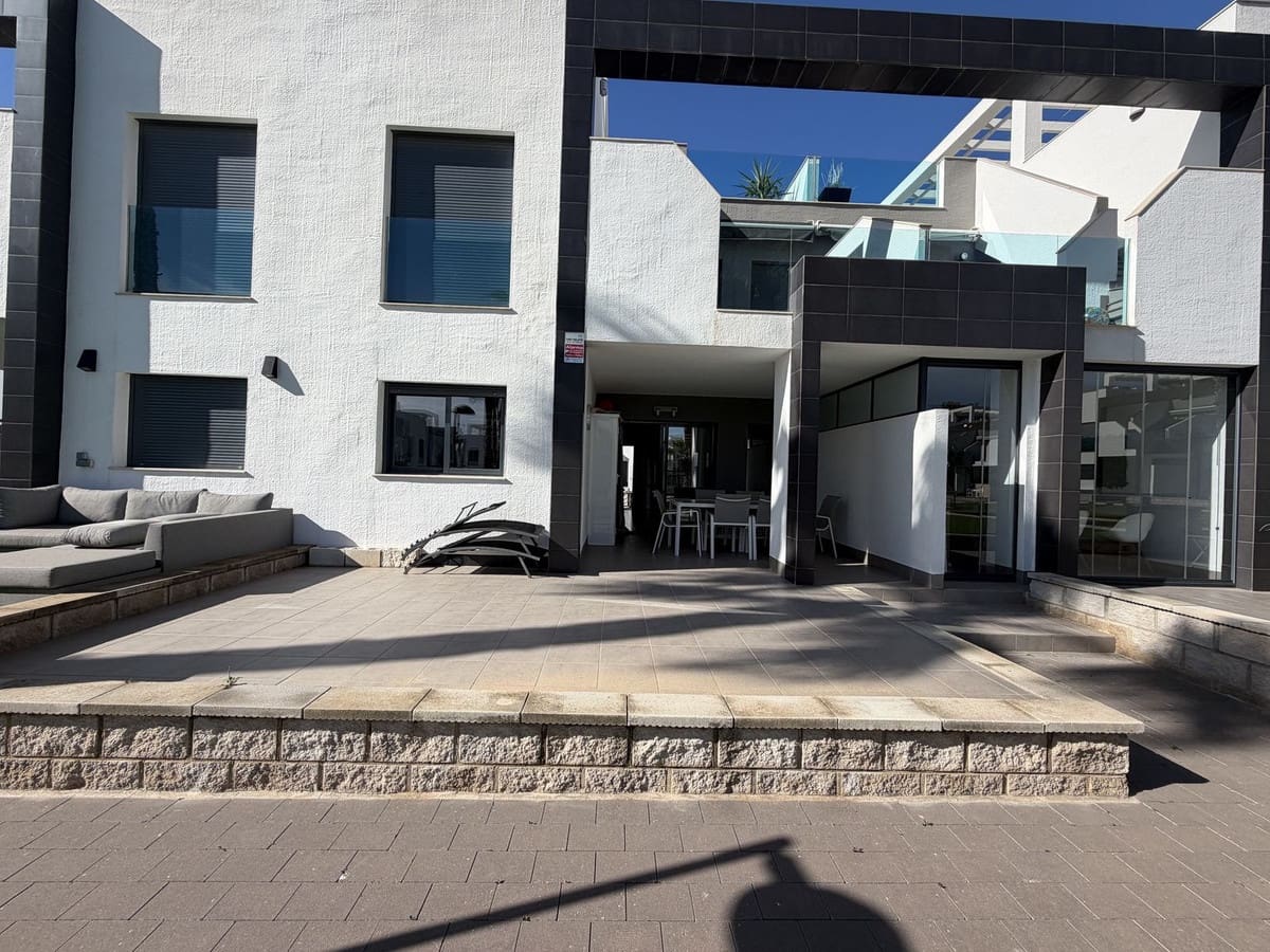 2 sypialnia Apartament na sprzedaż w Miasto Alicante / Alacant z basenem garażem - 269 000 € (Ref: 9791320)