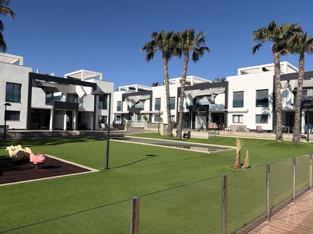 2 sypialnia Apartament na sprzedaż w Miasto Alicante / Alacant z basenem garażem - 269 000 € (Ref: 9791320)