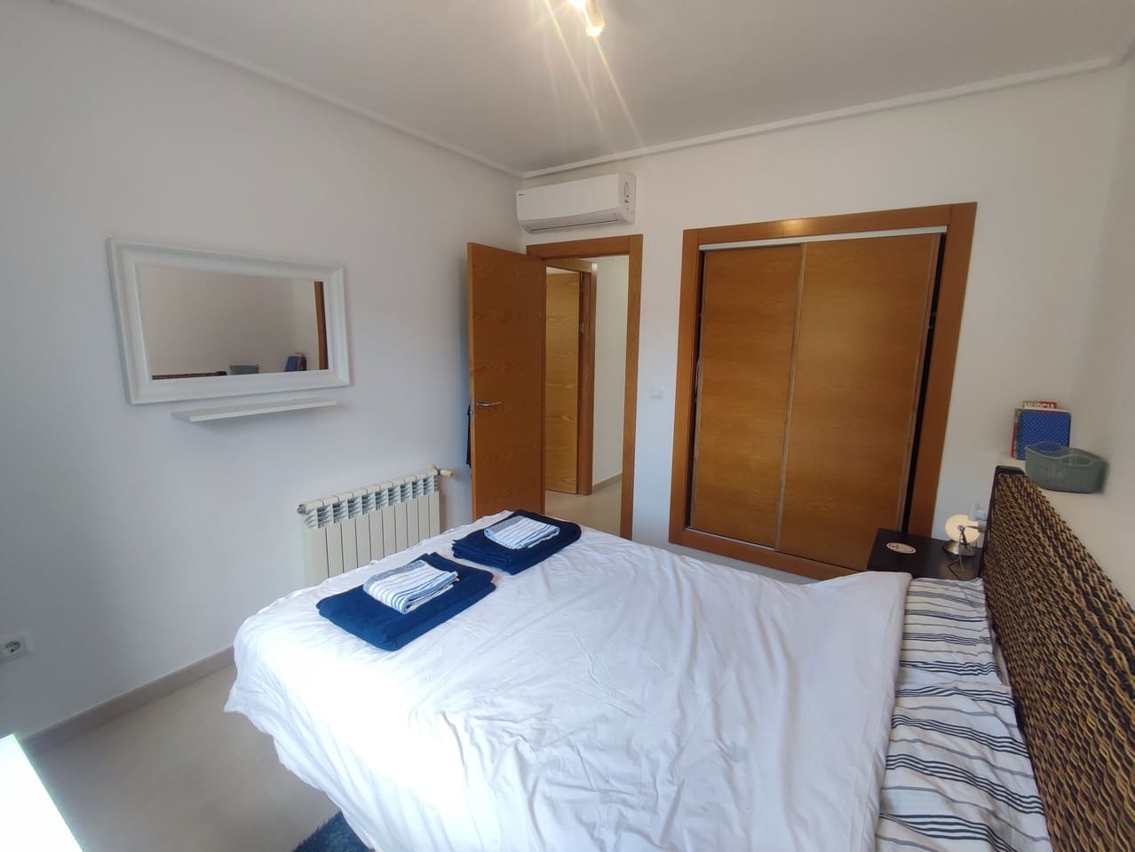 2 soverom Leilighet til salgs i Avileses med svømmebasseng garasje - € 139 995 (Ref: 9795024)