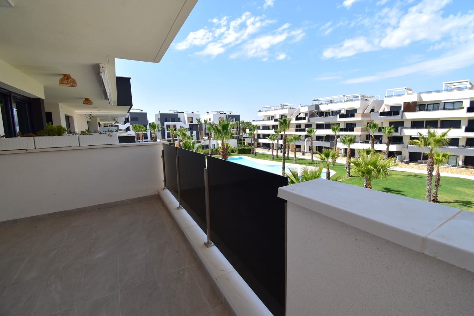 2 Zimmer Apartment zu verkaufen in Orihuela Costa mit Pool - 289.000 € (Ref: 9795026)