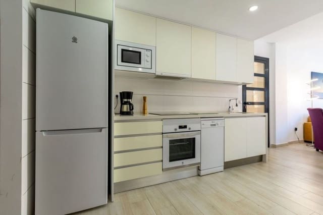 2 Zimmer Apartment zu verkaufen in Villamartin, Orihuela - 225.000 € (Ref: 9795047)