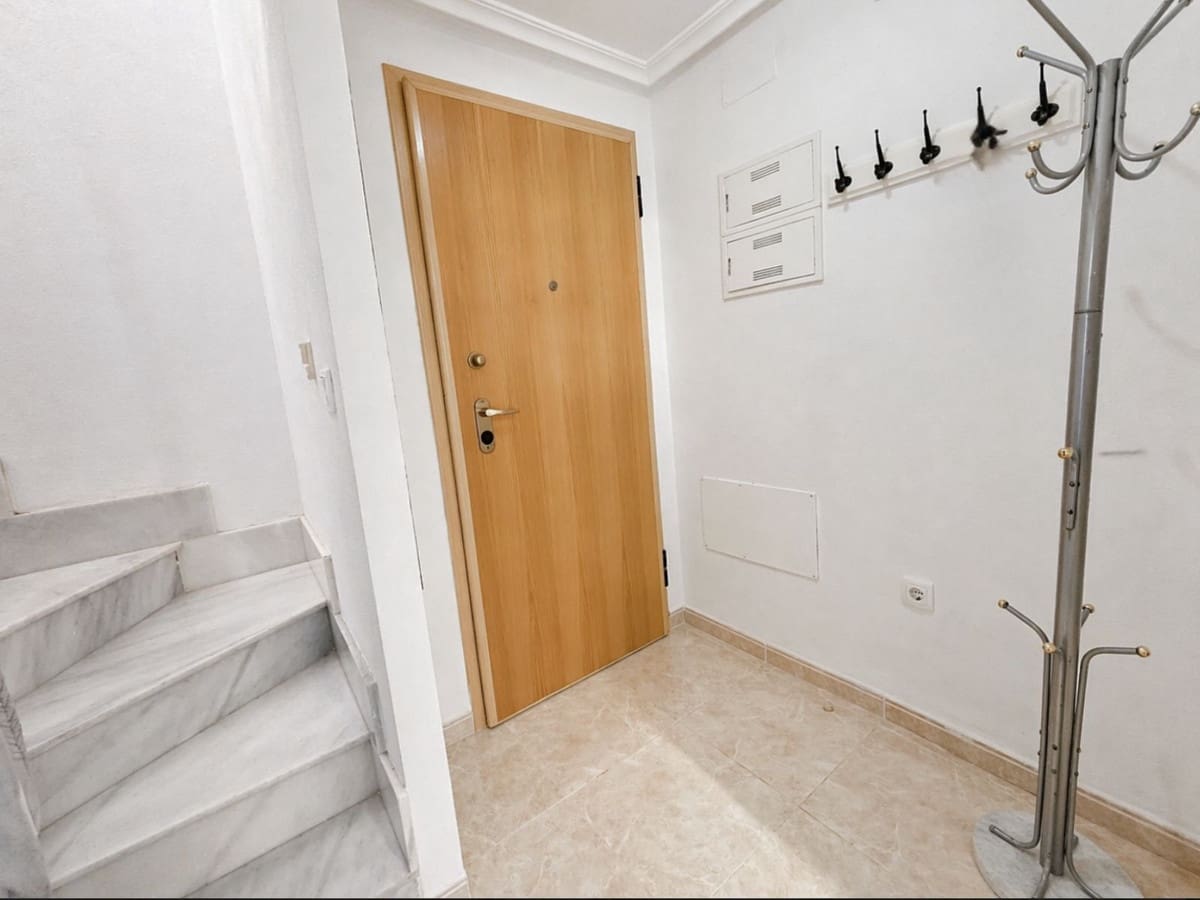 3 slaapkamer Penthouse te koop in Orihuela met zwembad - € 239.000 (Ref: 9795048)