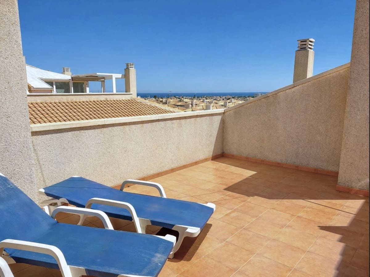 3 slaapkamer Penthouse te koop in Orihuela met zwembad - € 239.000 (Ref: 9795048)