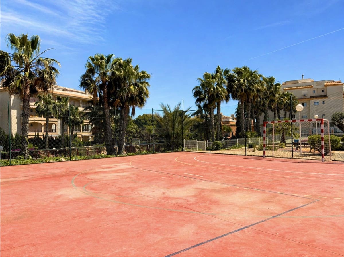 3 slaapkamer Penthouse te koop in Orihuela met zwembad - € 239.000 (Ref: 9795048)