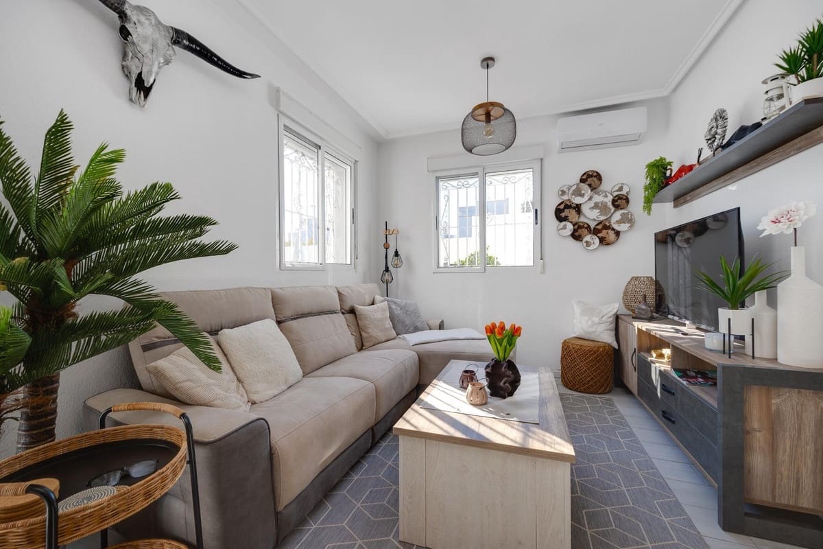 3 bedroom Townhouse for sale in Orihuela - € 265,000 (Ref: 9795050)