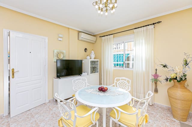 2 soverom Hus til salgs i Playa Flamenca, Orihuela med svømmebasseng - € 219 000 (Ref: 9795053)