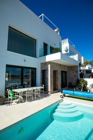 Chalet de 3 habitaciones en Daya Vieja en venta con piscina garaje - 379.000 € (Ref: 9795054)