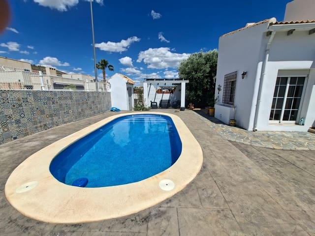5 slaapkamer Villa te koop in Fortuna met zwembad - € 269.500 (Ref: 9795056)