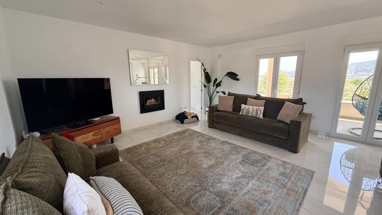 4 makuuhuone Huvila myytävänä paikassa Pinoso mukana uima-altaan 
autotalli - 649 950 € (Ref: 9799649)