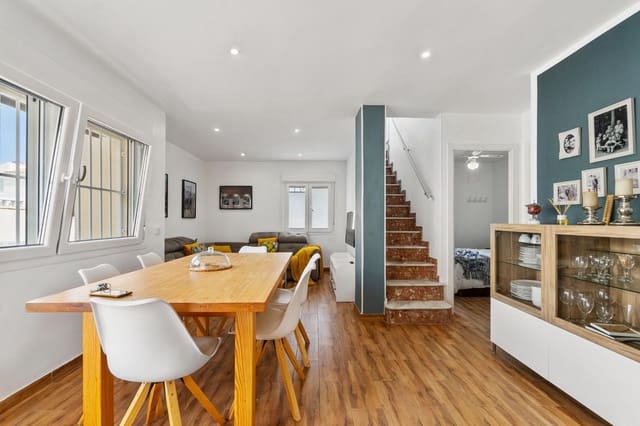 3 soverom Hus til salgs i Los Balcones - Los Altos, Torrevieja med svømmebasseng garasje - € 255 000 (Ref: 9799650)