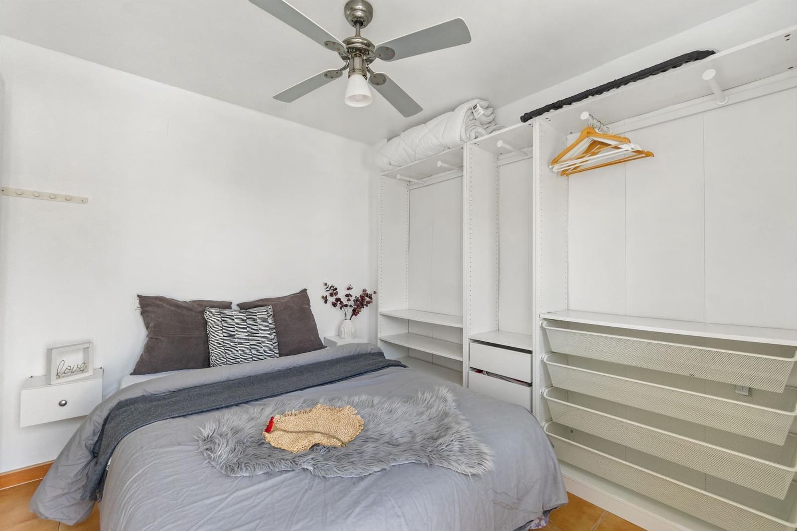 3 soverom Hus til salgs i Torrevieja med svømmebasseng garasje - € 255 000 (Ref: 9799650)