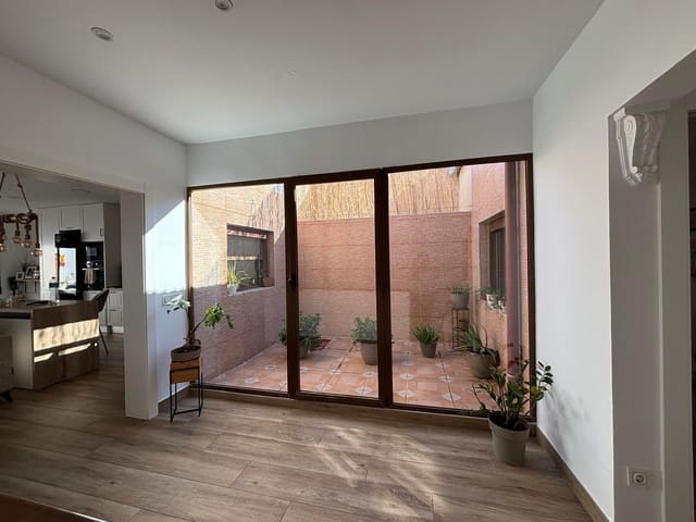 2 sovrum Lägenhet till salu i Almoradí - 239 000 € (Ref: 9799653)