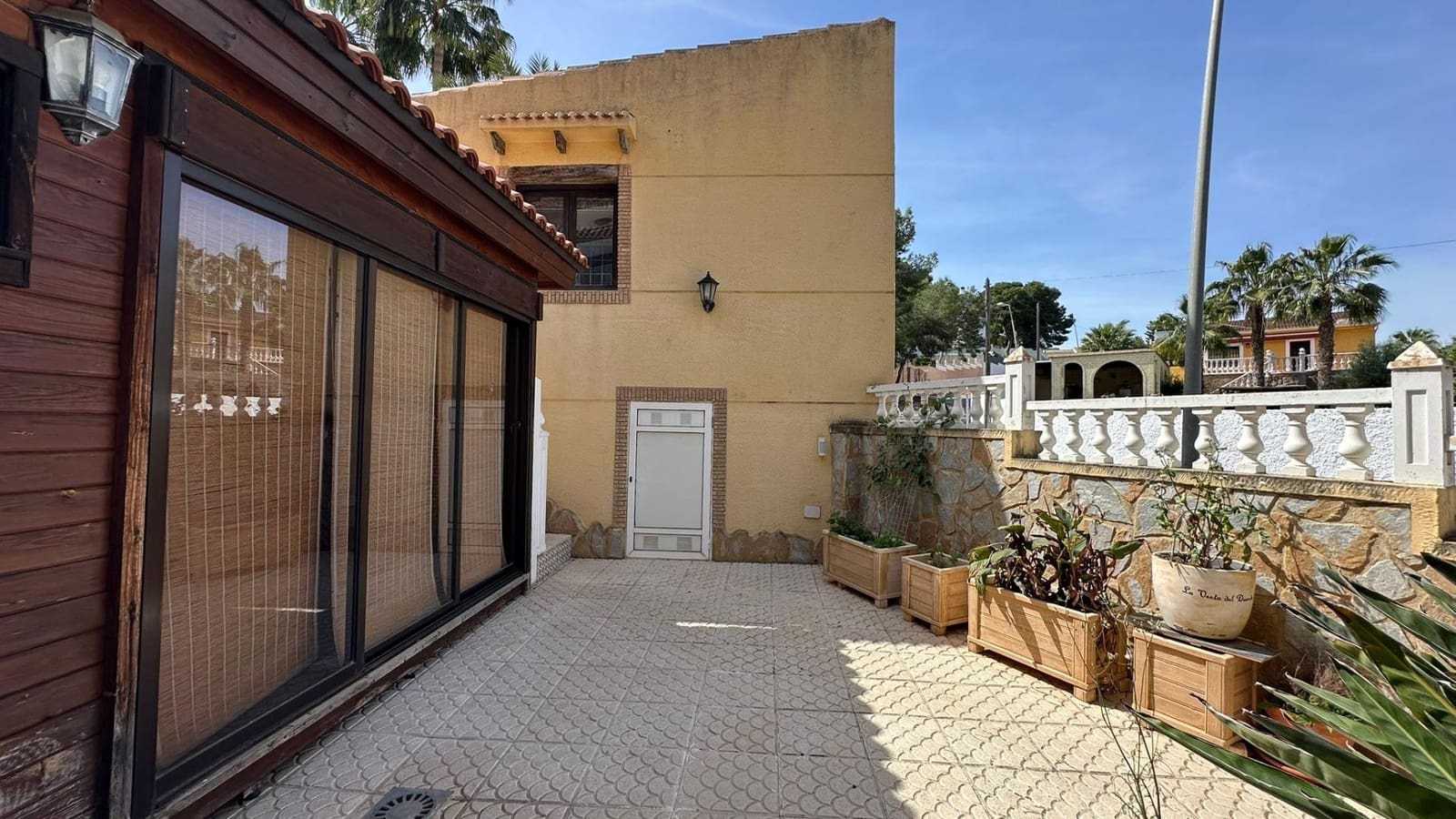 4 sypialnia Willa na sprzedaż w Torrevieja z basenem - 490 000 € (Ref: 9799660)