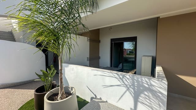 Apartamento de 2 habitaciones en Playa Flamenca, Orihuela en venta con piscina - 399.000 € (Ref: 9799663)