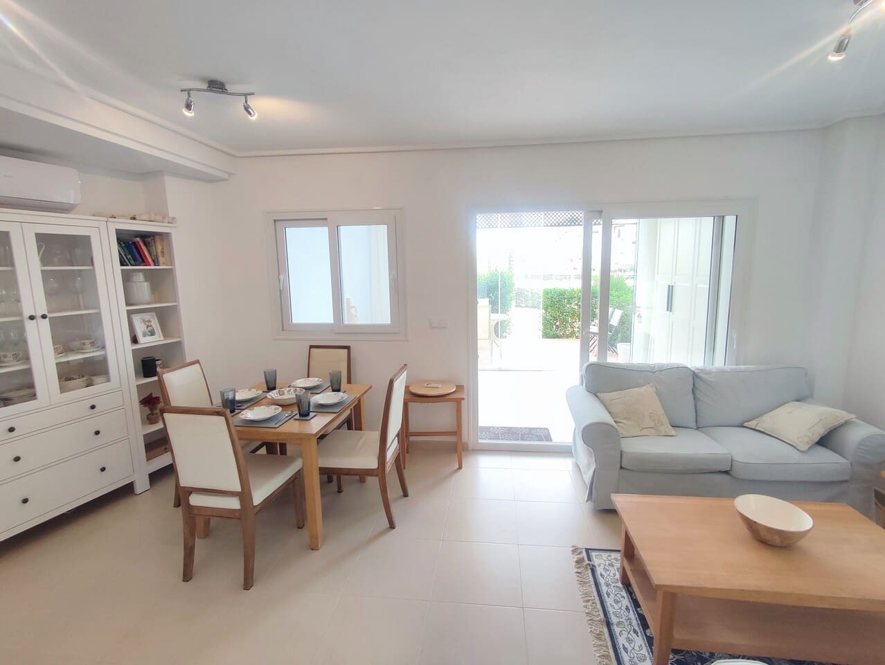 2 soverom Leilighet til salgs i Avileses med svømmebasseng garasje - € 139 995 (Ref: 9799678)