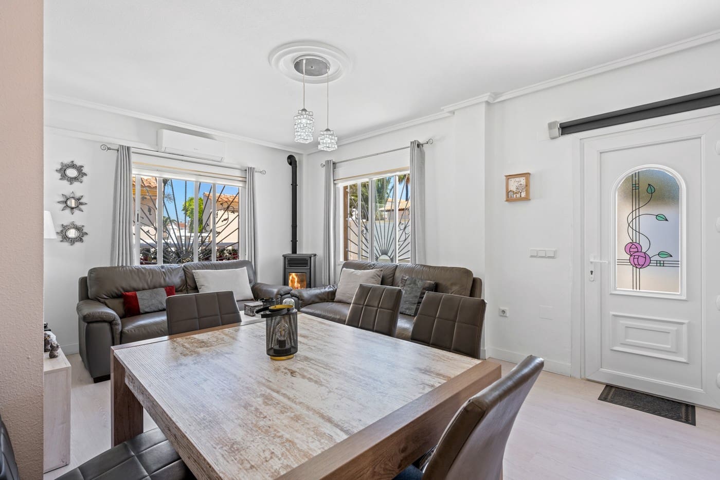 3 Zimmer Villa zu verkaufen in Ciudad Quesada mit Pool - 239.000 € (Ref: 9805676)