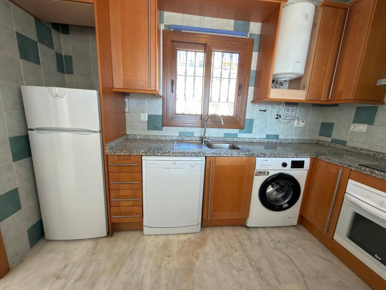 2 sypialnia Bungalow na sprzedaż w Algorfa z basenem garażem - 234 900 € (Ref: 9805678)