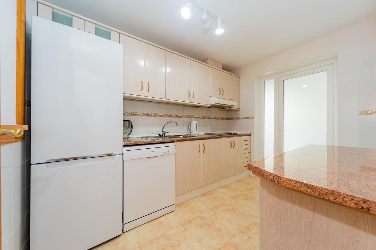 4 Zimmer Apartment zu verkaufen in Dehesa de Campoamor - 335.000 € (Ref: 9805683)