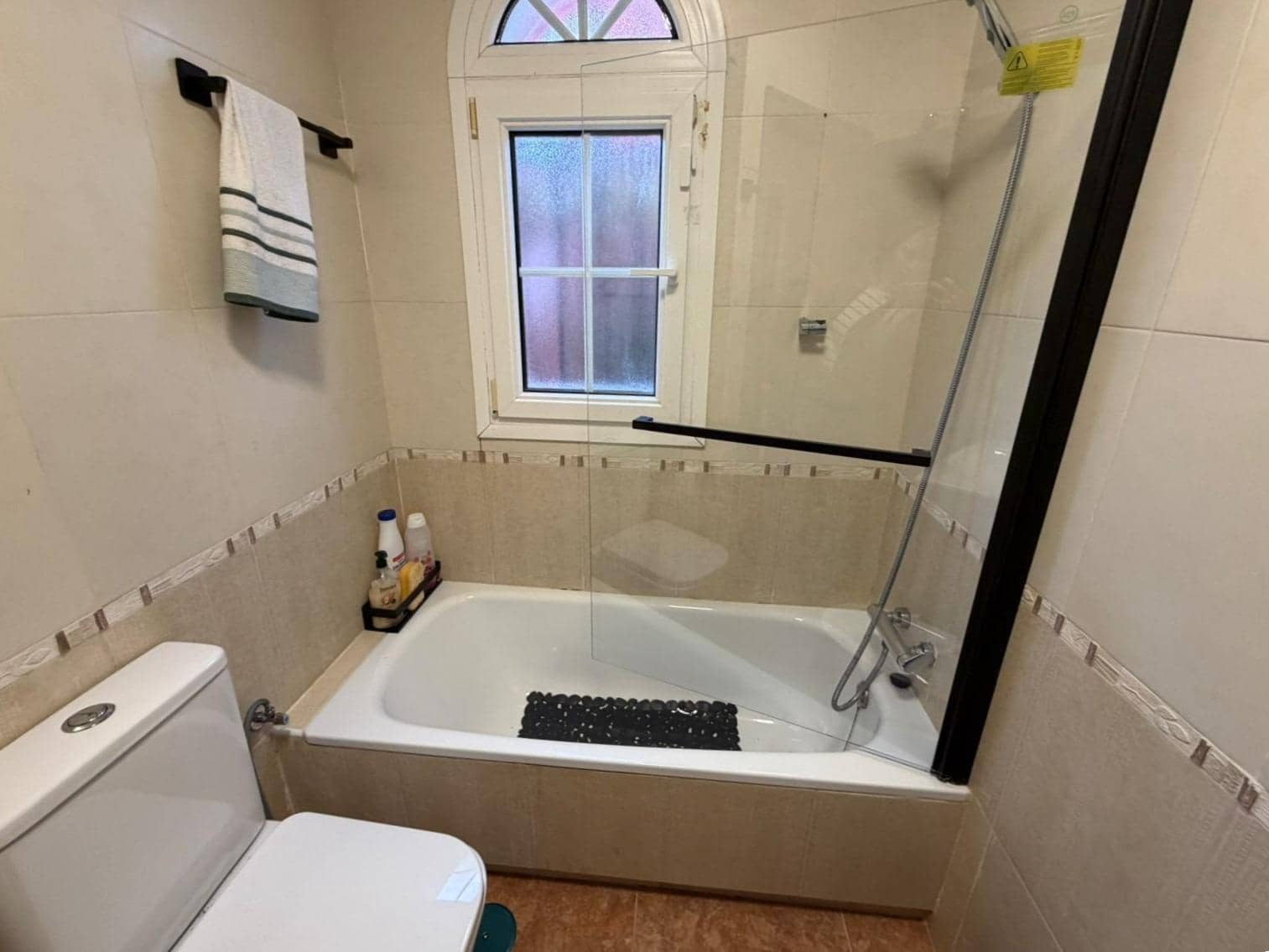 3 chambre Villa/Maison Semi-Mitoyenne à vendre à Orihuela Costa avec piscine - 299 900 € (Ref: 9805685)