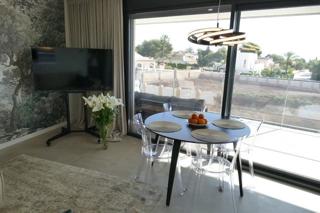 2 soveværelse Lejlighed til salg i Dehesa de Campoamor, Orihuela med swimmingpool garage - € 355.000 (Ref: 9805691)