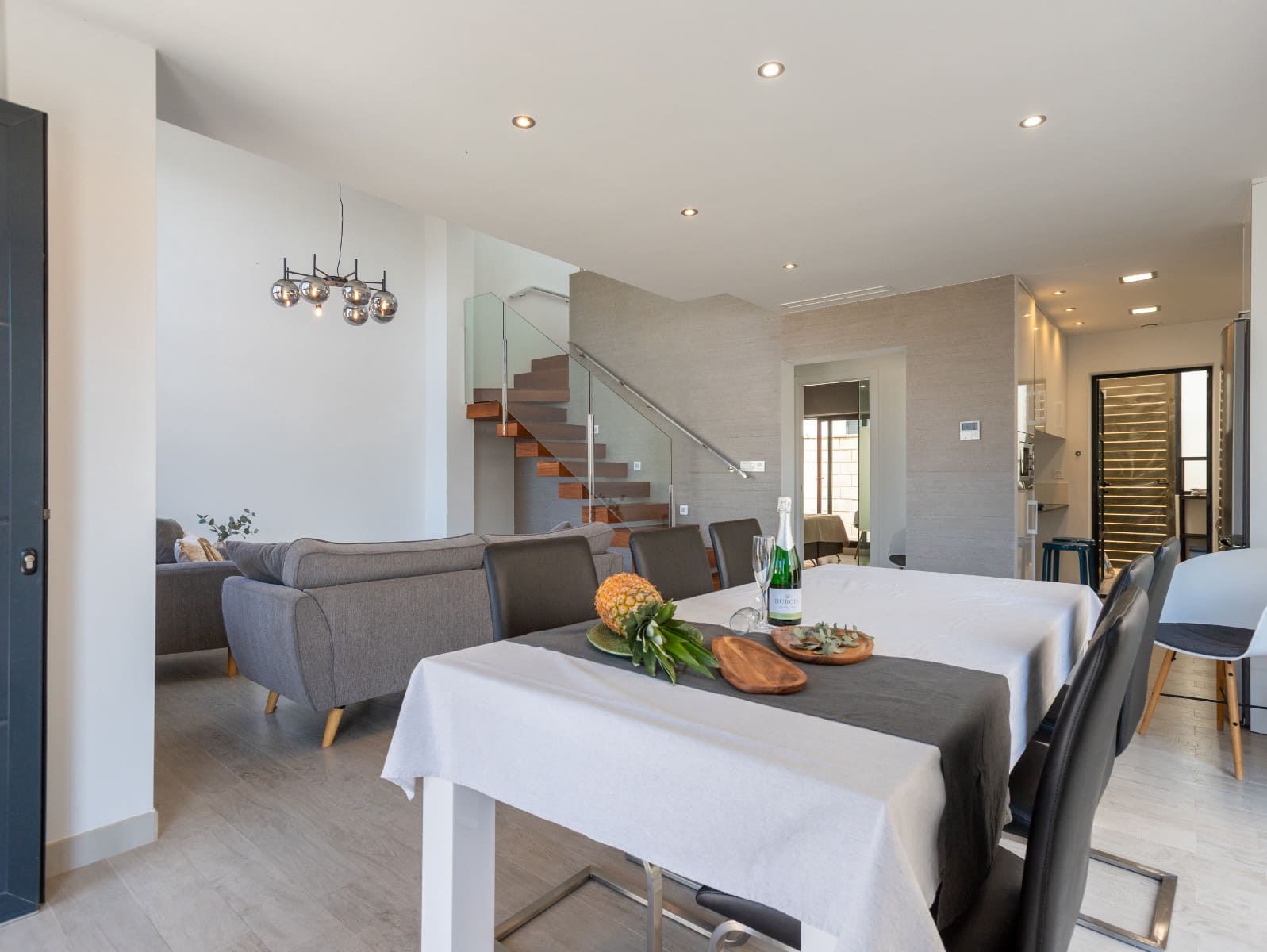 3 soveværelse Villa til salg i Rojales med swimmingpool - € 395.000 (Ref: 9805692)