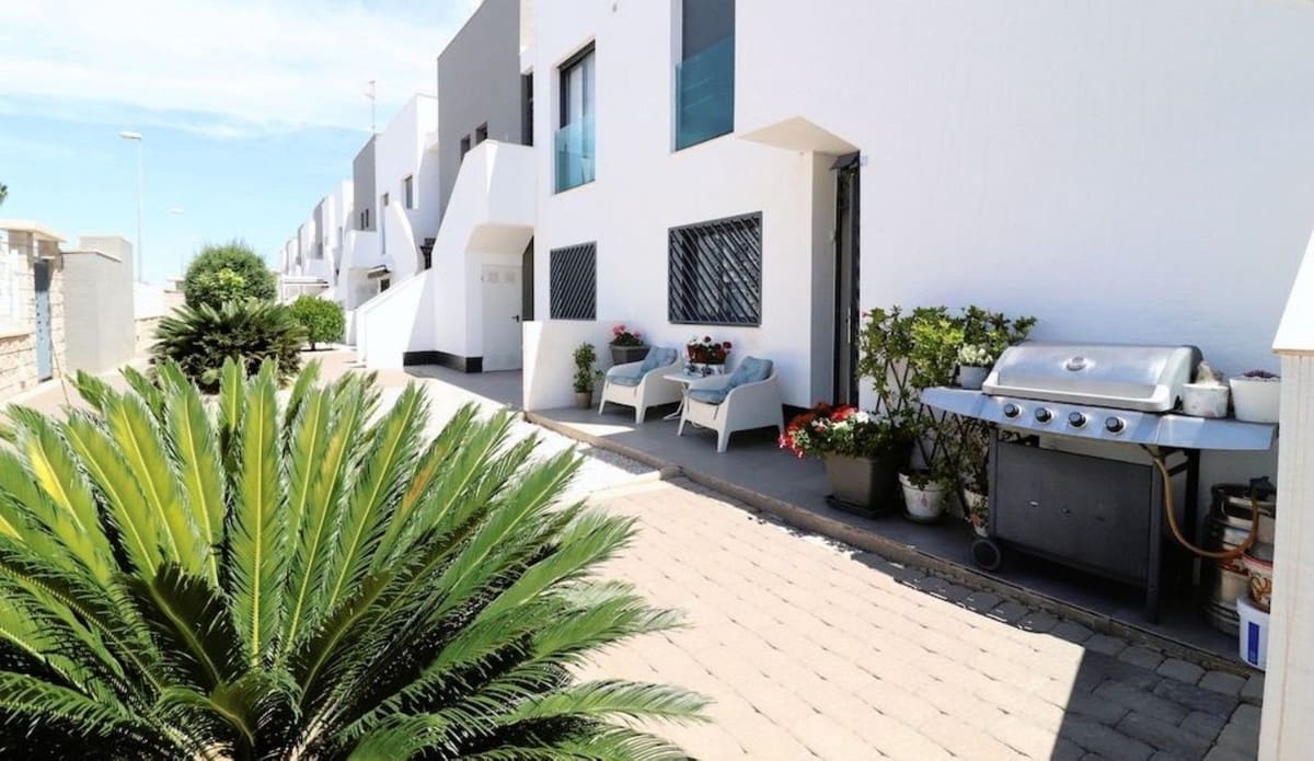 2 chambre Appartement à vendre à Orihuela avec piscine garage - 270 000 € (Ref: 9805694)