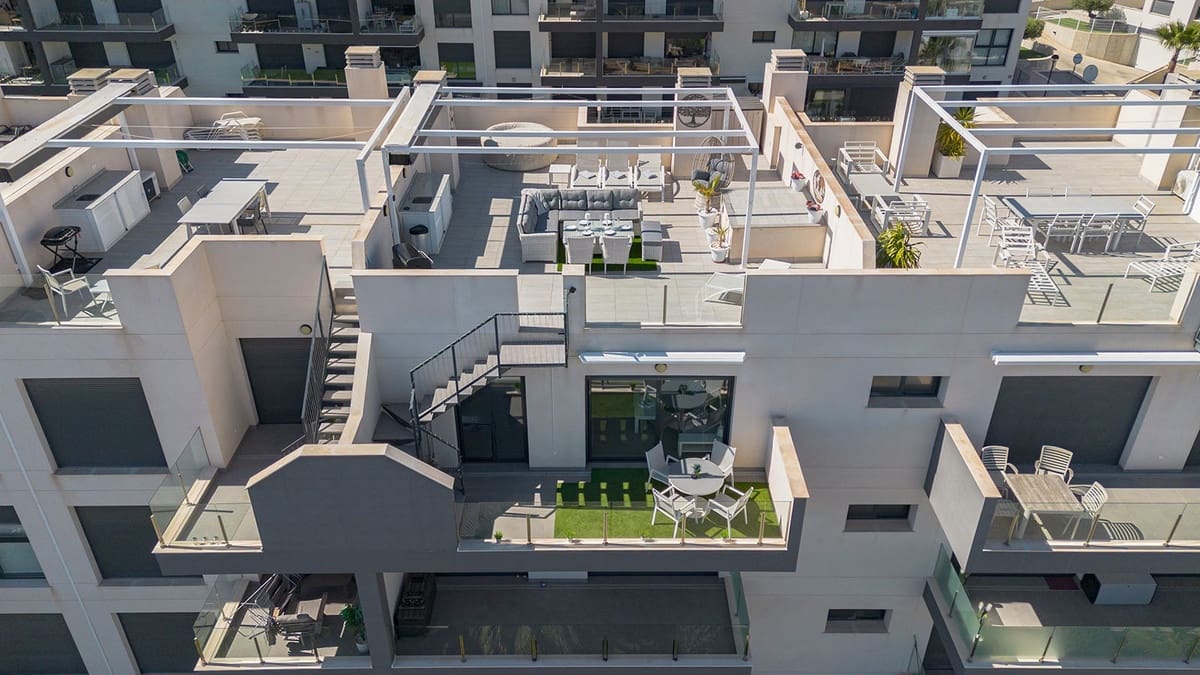 Ático de 2 habitaciones en Orihuela en venta con piscina garaje - 289.900 € (Ref: 9805695)