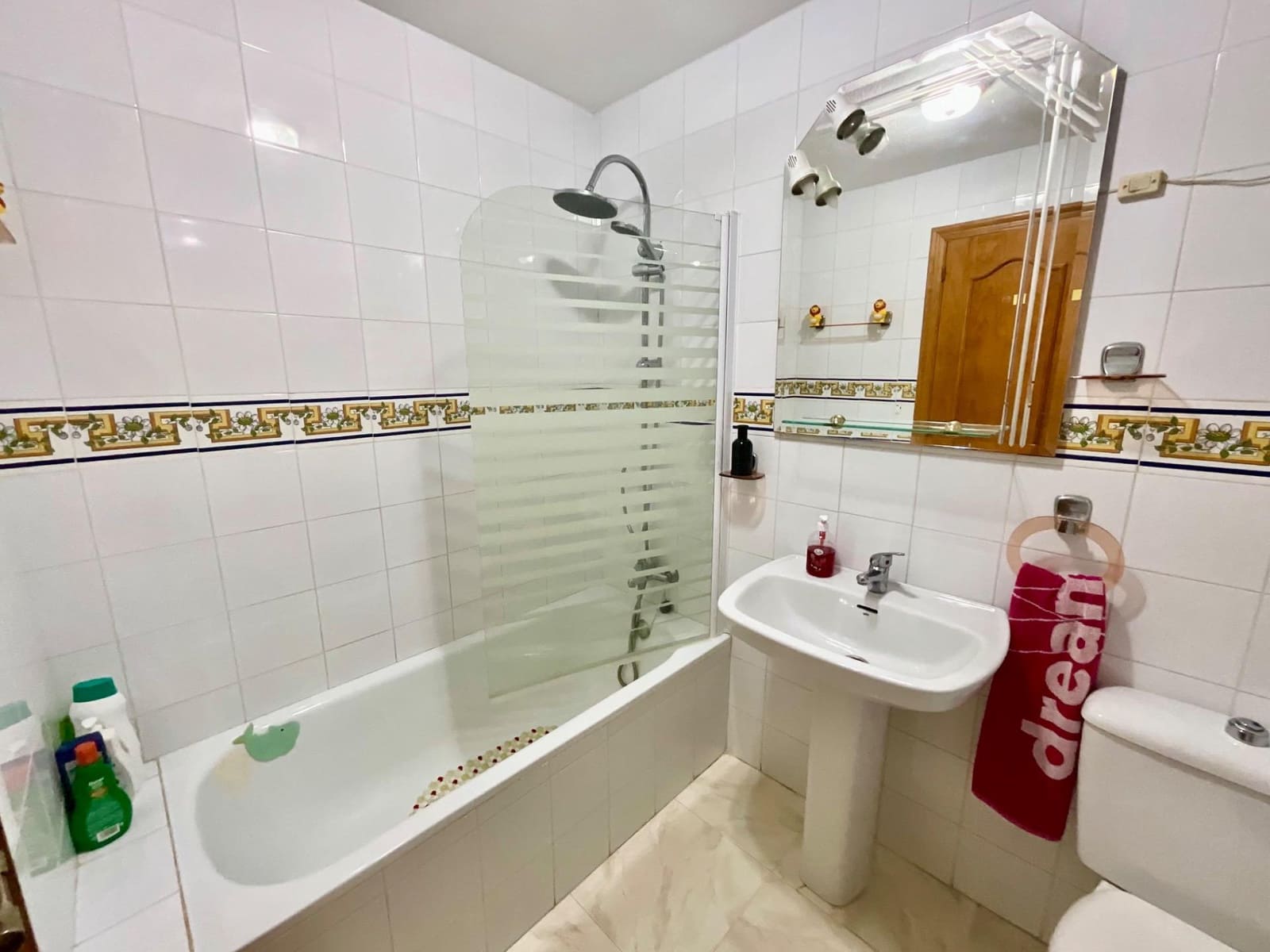 2 soveværelse Bungalow til salg i Torrevieja med swimmingpool - € 156.000 (Ref: 9812430)