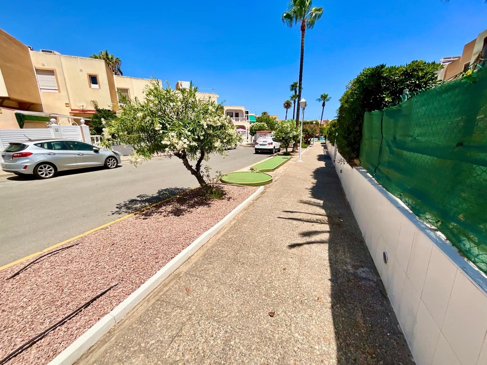 2 soveværelse Bungalow til salg i Torrevieja med swimmingpool - € 156.000 (Ref: 9812430)