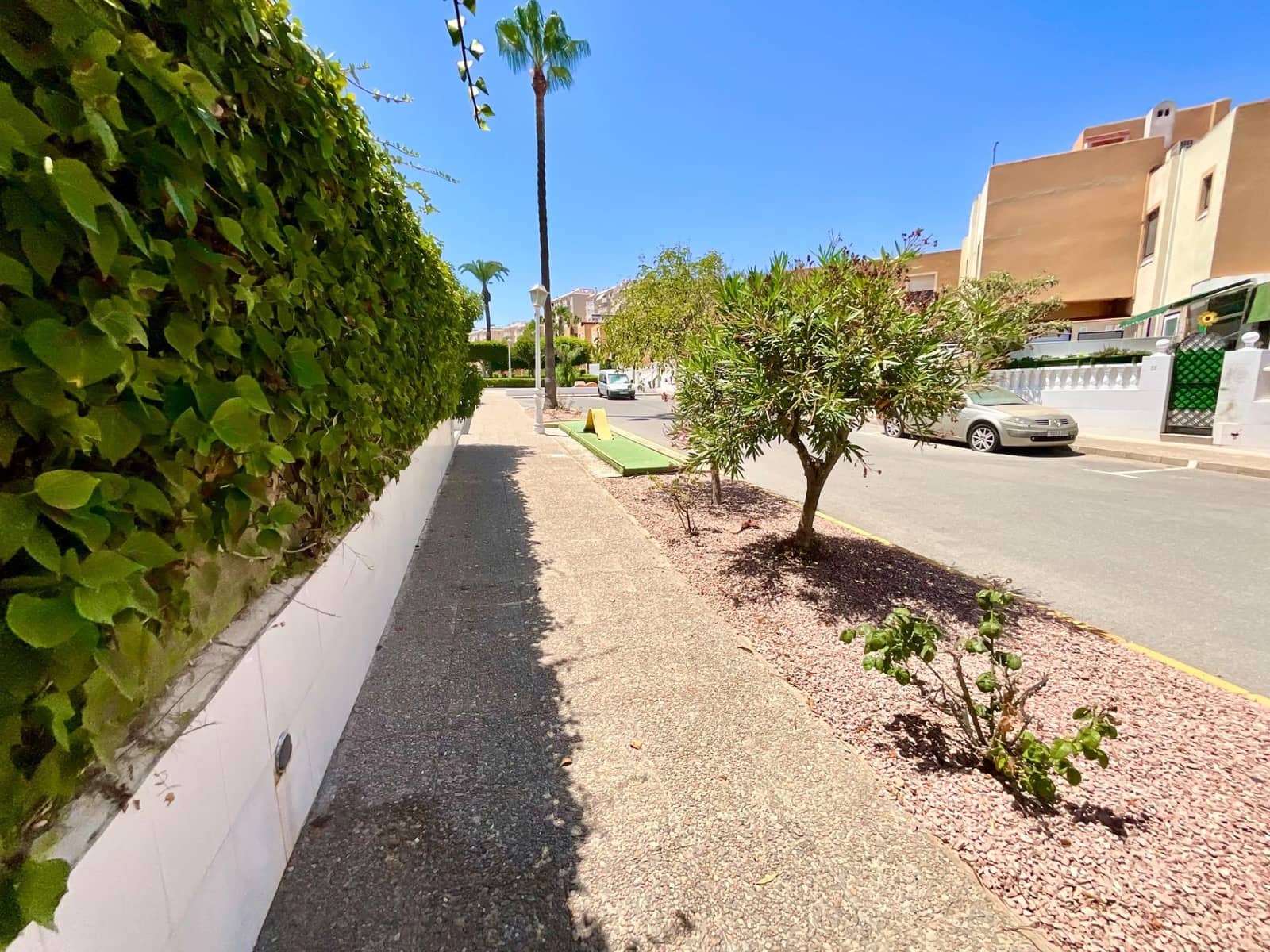 2 soveværelse Bungalow til salg i Torrevieja med swimmingpool - € 156.000 (Ref: 9812430)