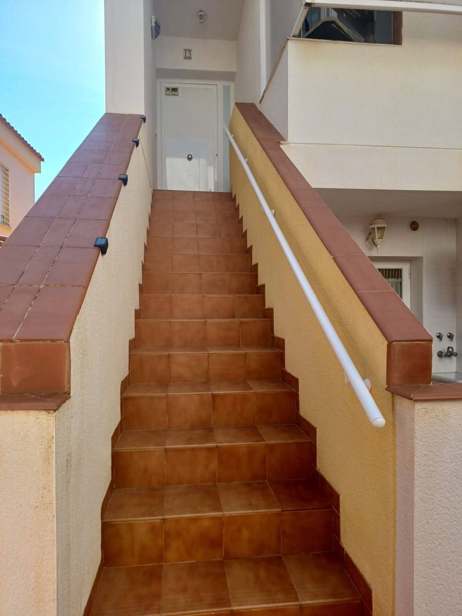 2 quarto Bungalow para venda em Los Alcazares - 158 900 € (Ref: 9812433)
