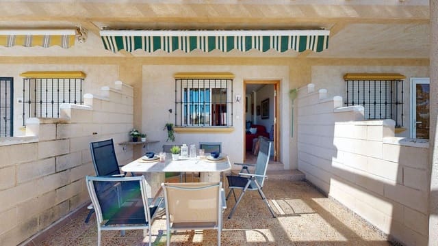 Casa de 3 habitaciones en Torre de la Horadada, Pilar de la Horadada en venta - 230.000 € (Ref: 9813949)