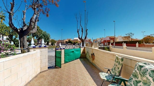 Casa de 3 habitaciones en Torre de la Horadada, Pilar de la Horadada en venta - 230.000 € (Ref: 9813949)
