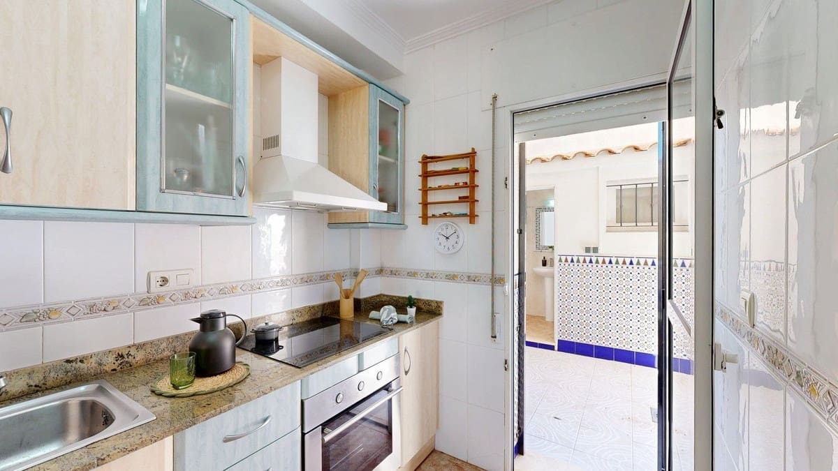 Casa de 3 habitaciones en Pilar de la Horadada en venta - 230.000 € (Ref: 9813949)