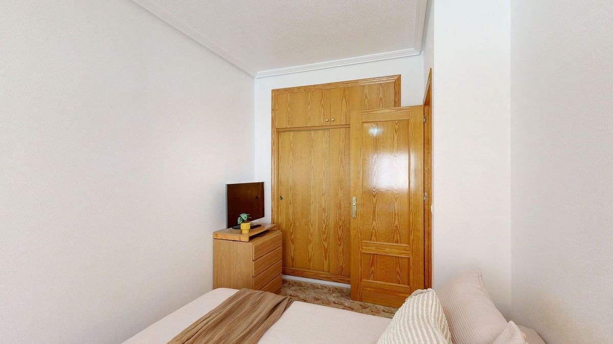 Casa de 3 habitaciones en Pilar de la Horadada en venta - 230.000 € (Ref: 9813949)