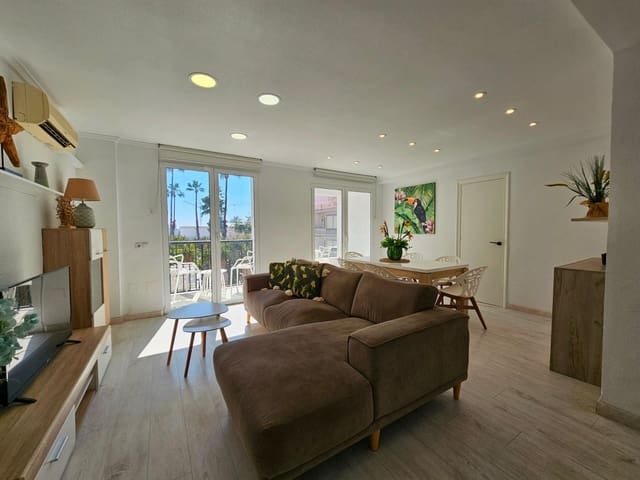 2 makuuhuone Huoneisto myytävänä paikassa Puerto Deportivo, Torrevieja - 265 000 € (Ref: 9825655)