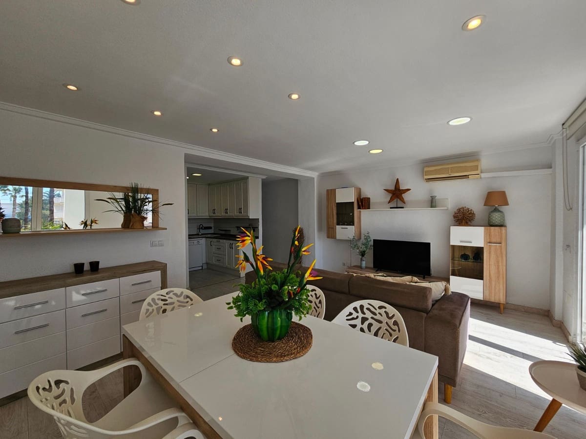 2 makuuhuone Huoneisto myytävänä paikassa Torrevieja - 265 000 € (Ref: 9825655)