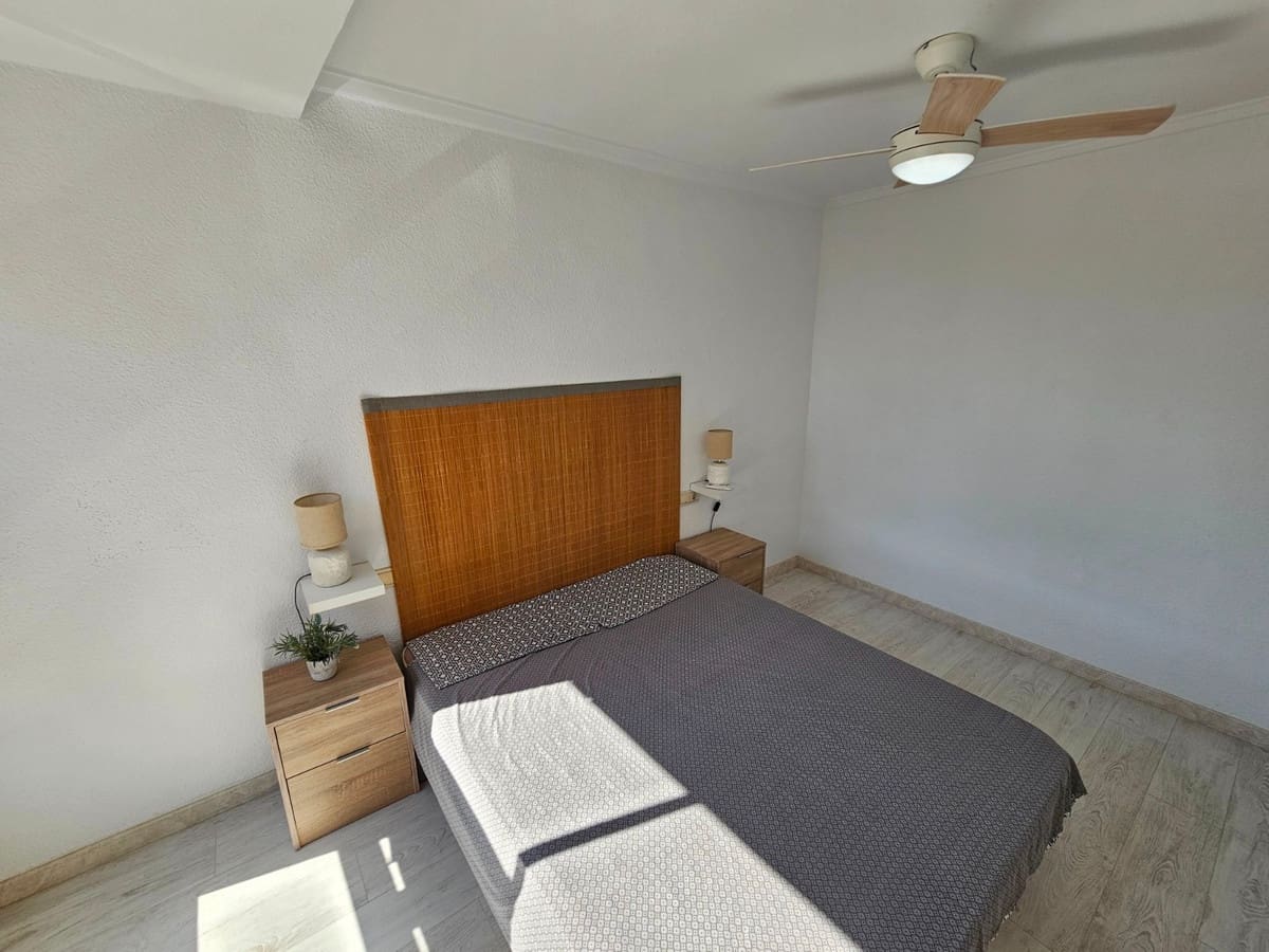 2 makuuhuone Huoneisto myytävänä paikassa Torrevieja - 265 000 € (Ref: 9825655)