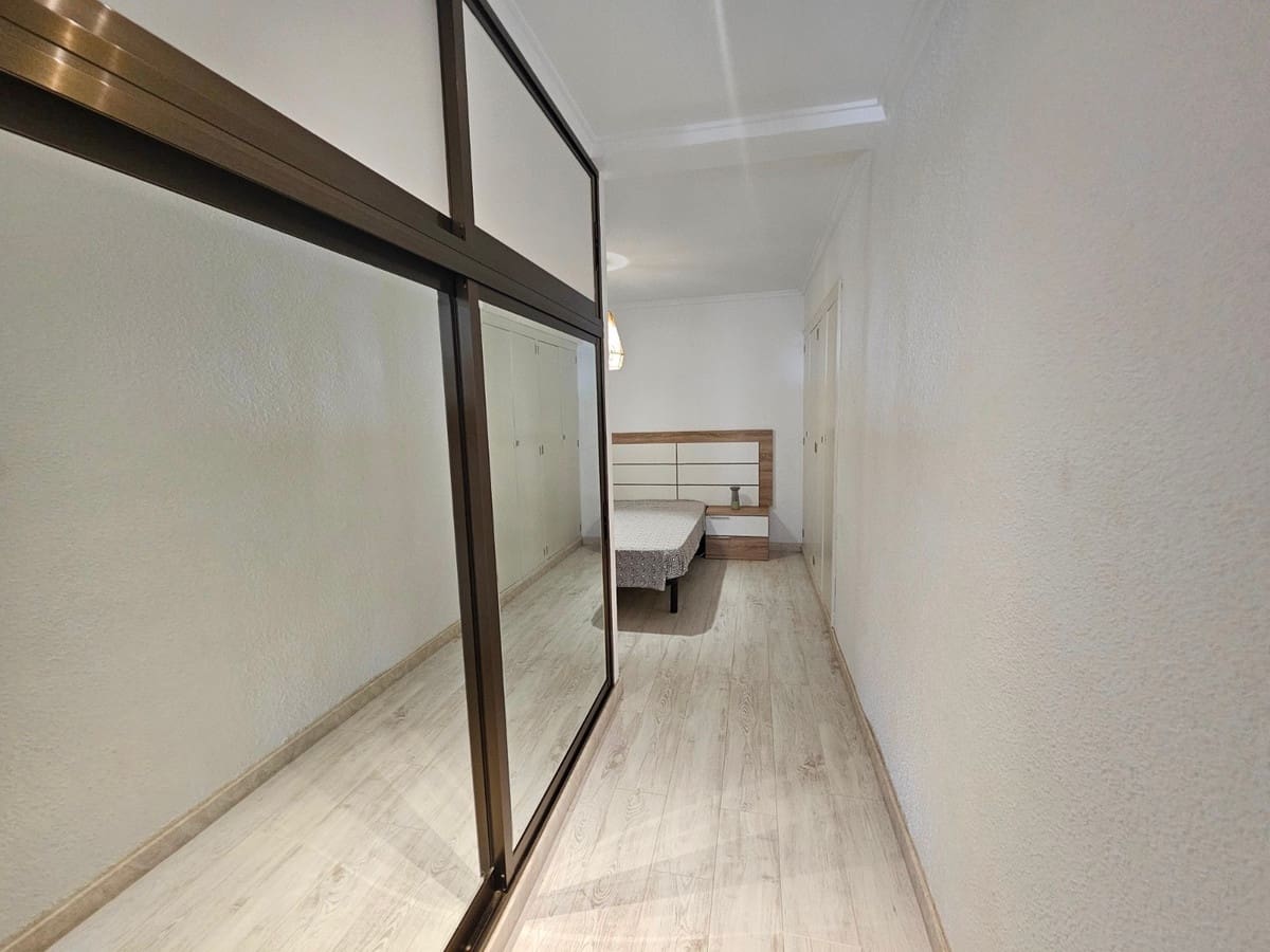 2 makuuhuone Huoneisto myytävänä paikassa Torrevieja - 265 000 € (Ref: 9825655)