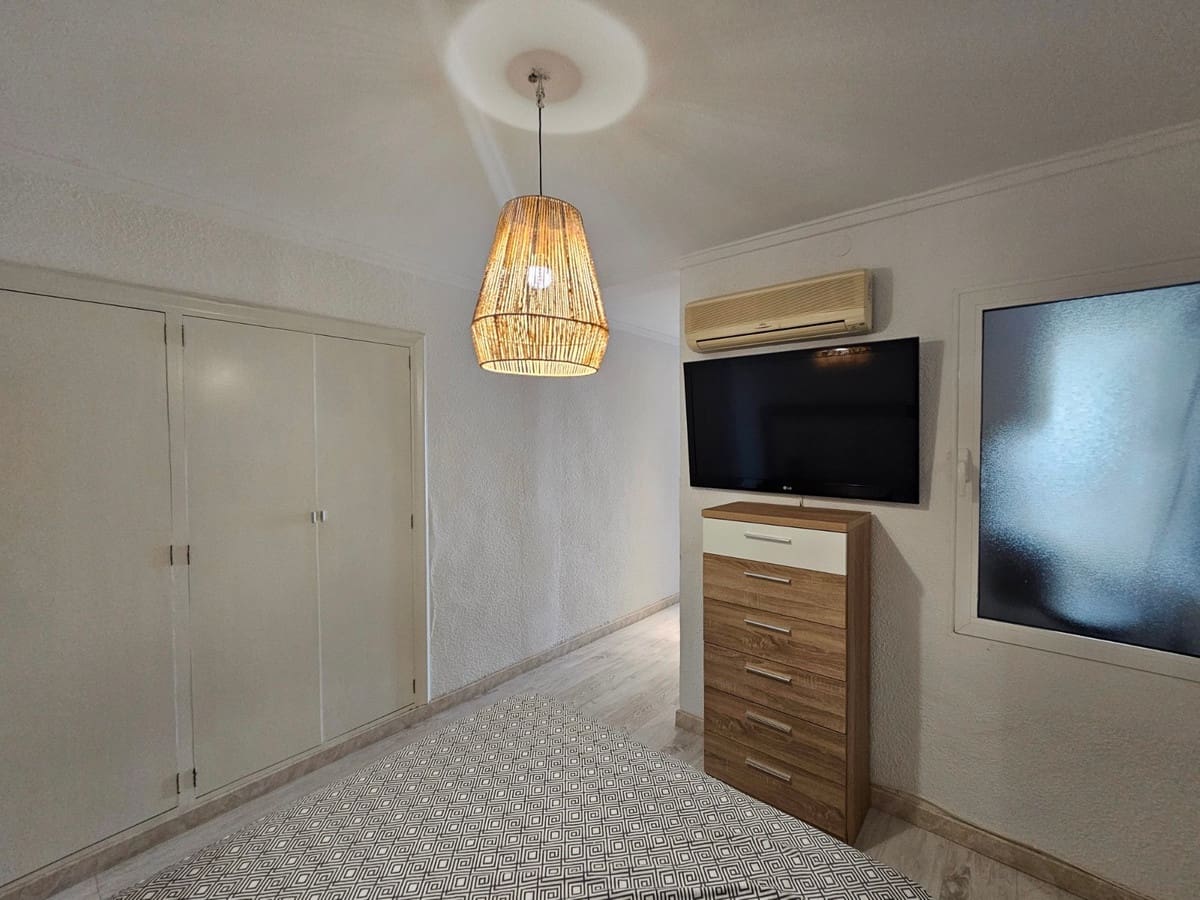 2 makuuhuone Huoneisto myytävänä paikassa Torrevieja - 265 000 € (Ref: 9825655)