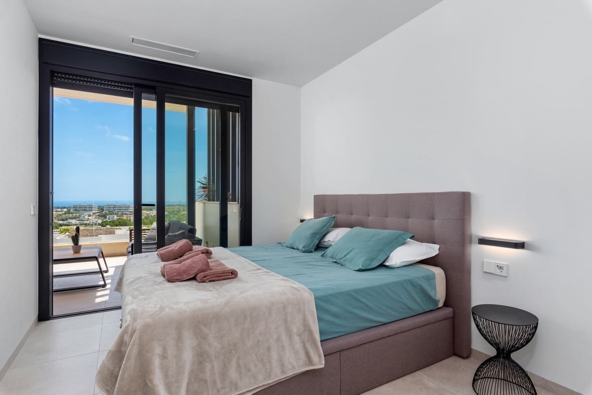 2 bedroom Apartment for sale in Orihuela with pool garage - € 479,000 (Ref: 9825657)