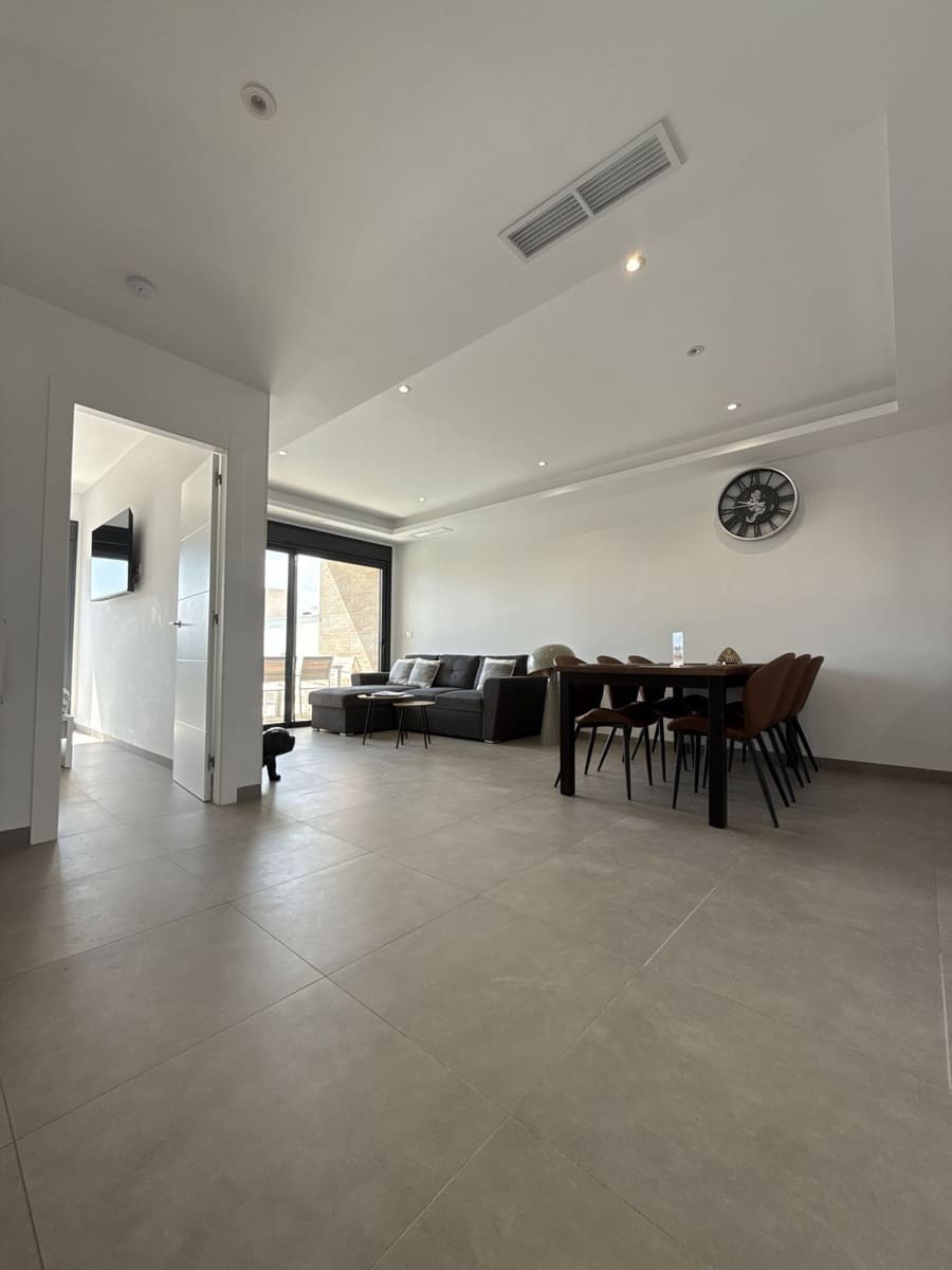 3 bedroom Villa for sale in Los Montesinos with pool - € 369,900 (Ref: 9825658)
