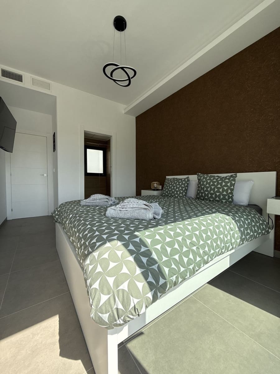 3 bedroom Villa for sale in Los Montesinos with pool - € 369,900 (Ref: 9825658)