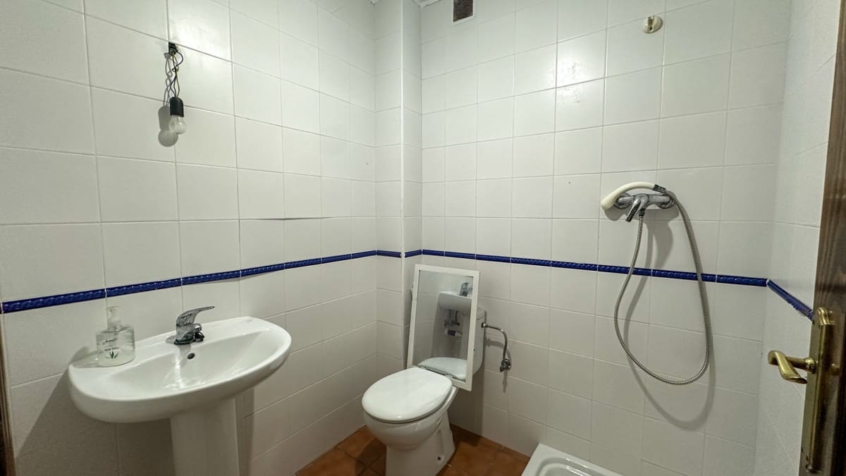 Casa de 3 habitaciones en San Miguel de Salinas en venta con piscina - 299.999 € (Ref: 9825665)