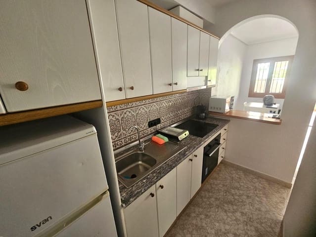 2 soveværelse Bungalow til salg i Playa Flamenca, Orihuela med swimmingpool - € 185.000 (Ref: 9825679)