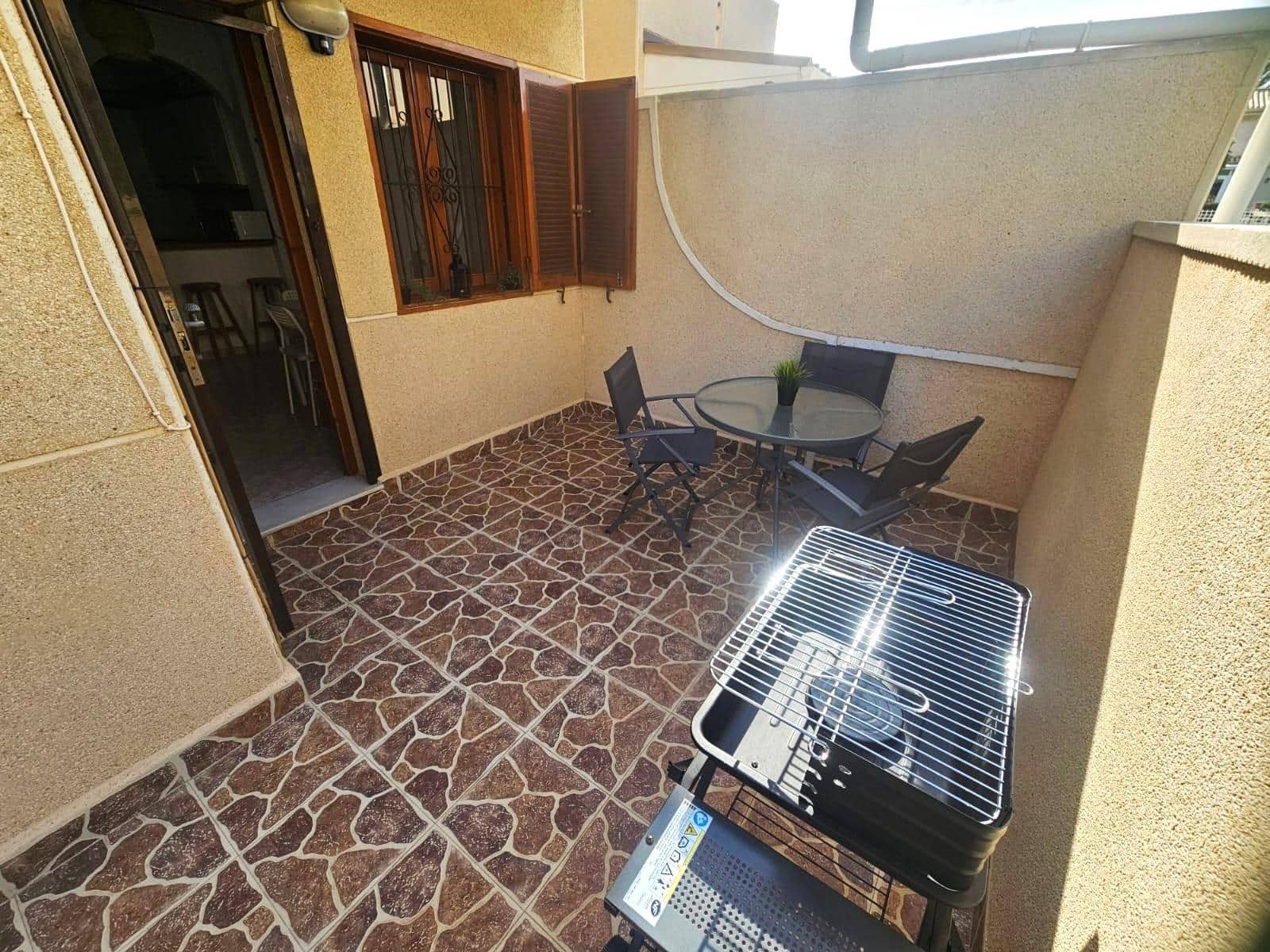 2 soveværelse Bungalow til salg i Orihuela Costa med swimmingpool - € 185.000 (Ref: 9825679)
